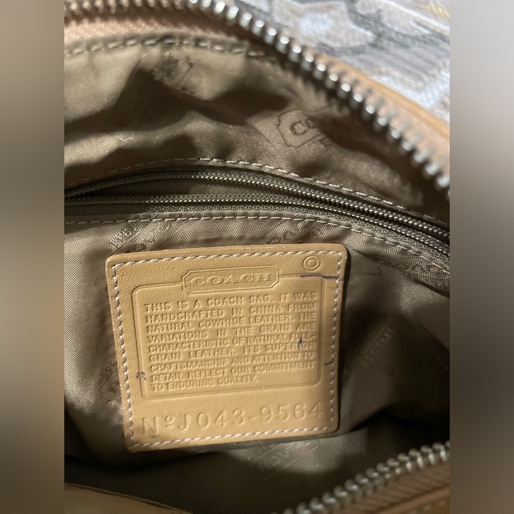 Beige/tan Leatherer coach bag